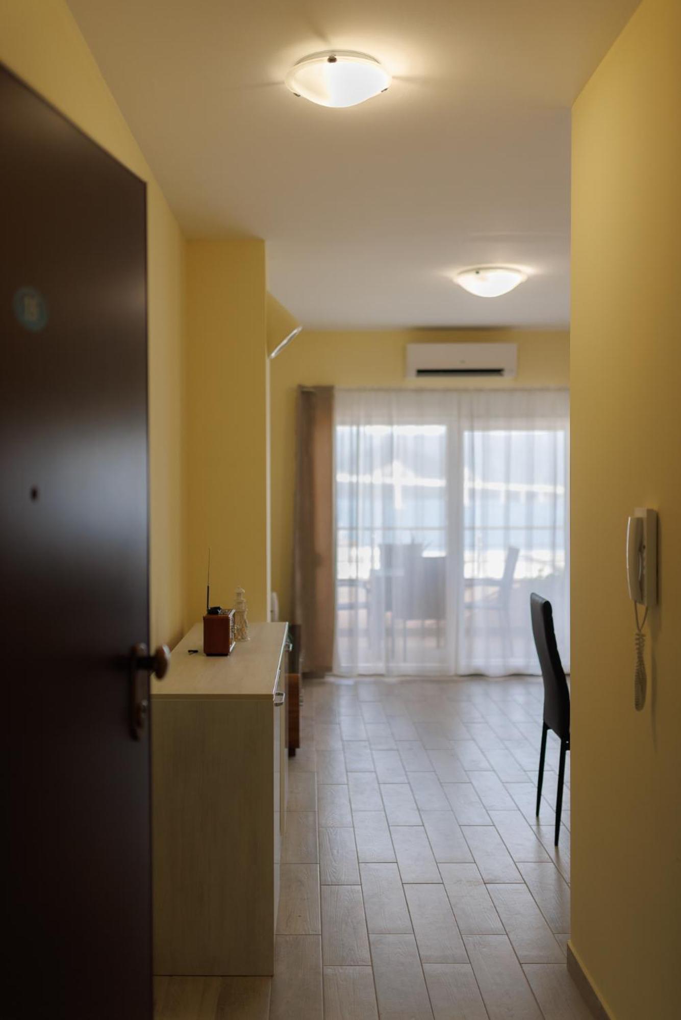 Apartman Maja Komarna Luaran gambar