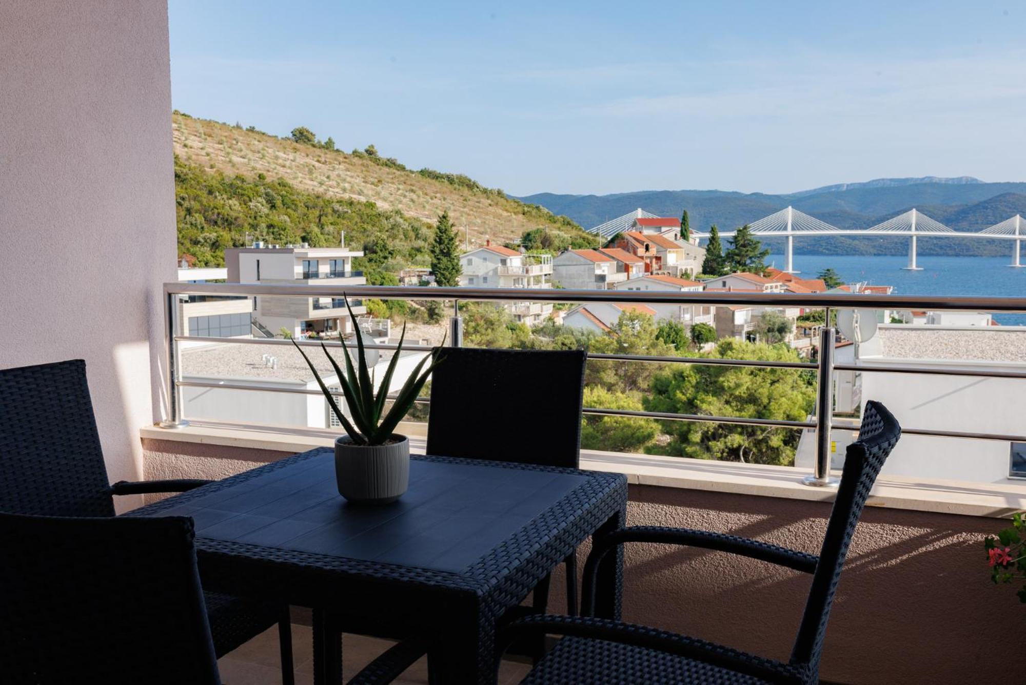 Apartman Maja Komarna Luaran gambar