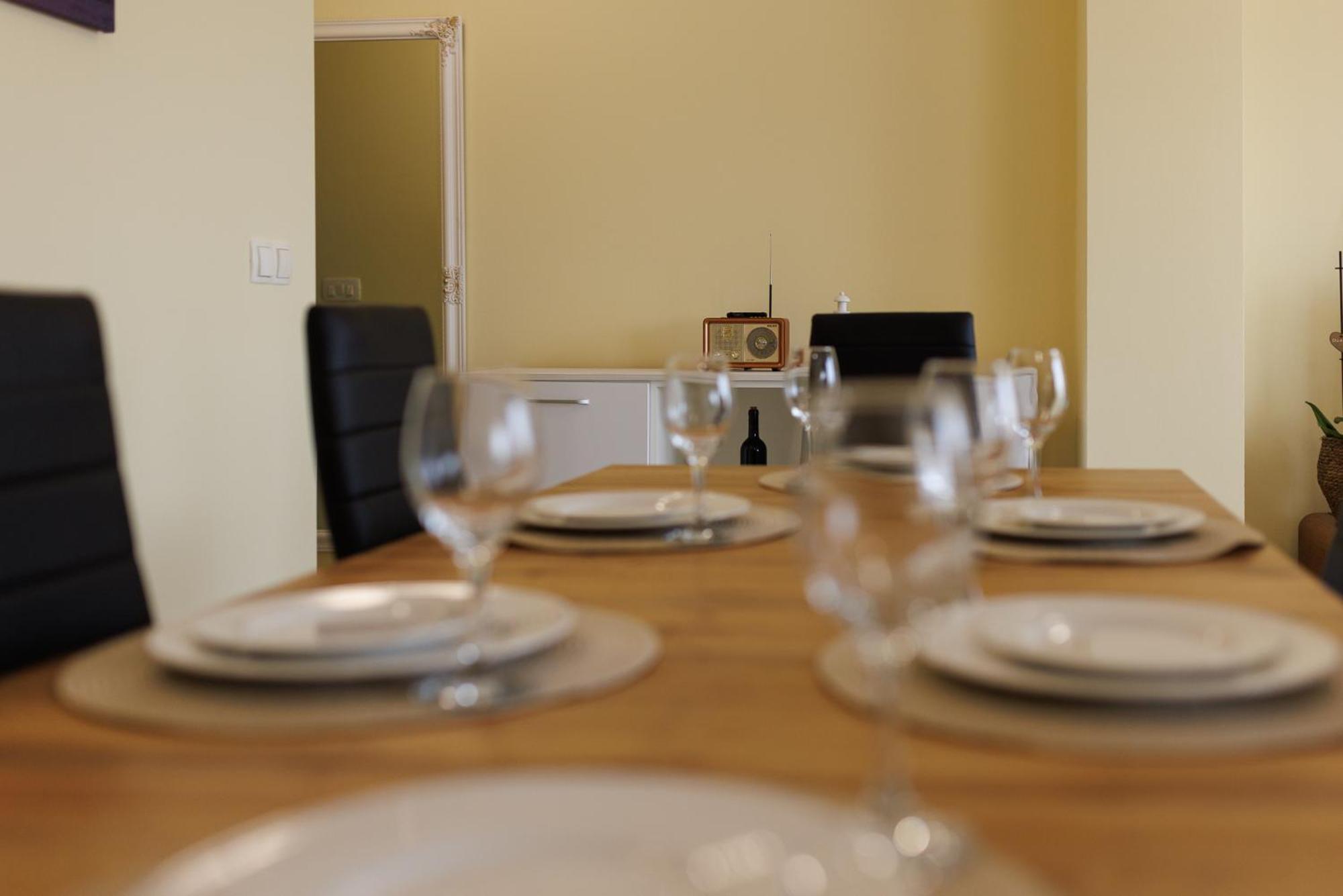 Apartman Maja Komarna Luaran gambar