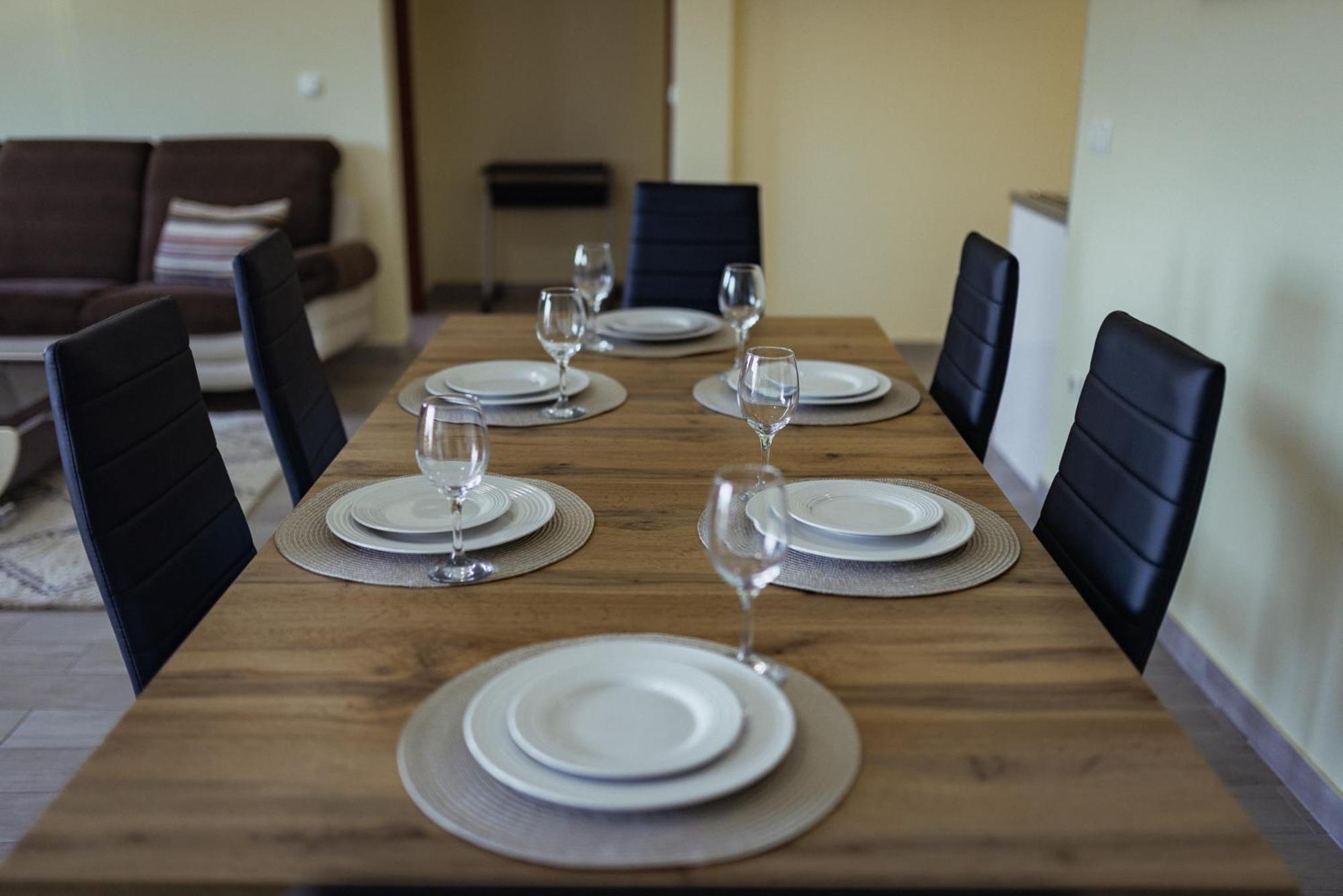 Apartman Maja Komarna Luaran gambar